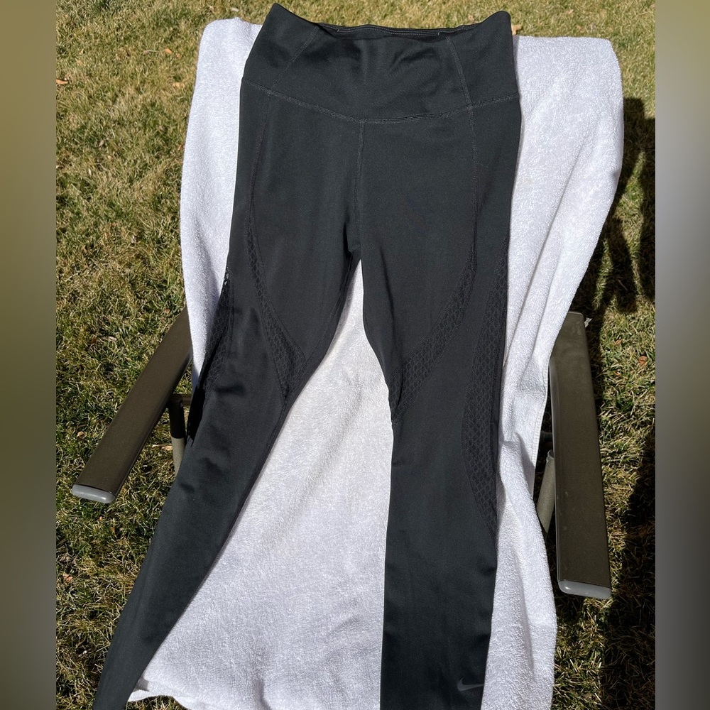 Women’s Nike One High Rise Tights